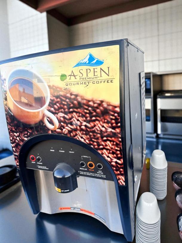 Awesome Condition – Bunn LCA-2 LP – Hot Beverage Dispenser –  120V - Fully Tested & Working! - Image 4 of 8