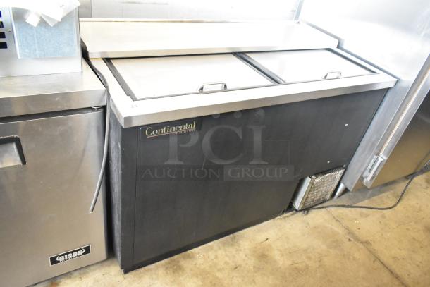 Continental CBC50 bottle cooler, stainless steel, 2 sliding lids, 115V, commercial use, visible Continental logo, good condition.