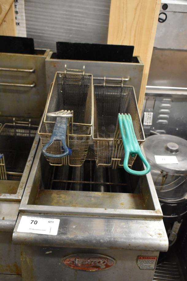 Avantco EF400-P stainless steel propane gas fryer with 2 metal baskets, 120,000 BTU. Used condition, visible wear.