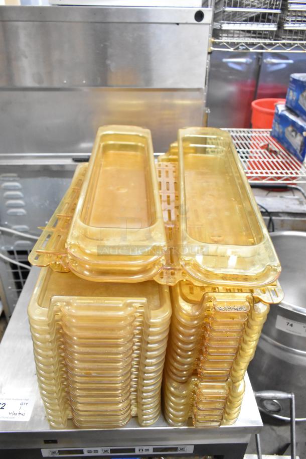 Blodgett UCI/AA stainless steel heated holding case, 208/240 volts, 1 phase, commercial-grade, countertop design.