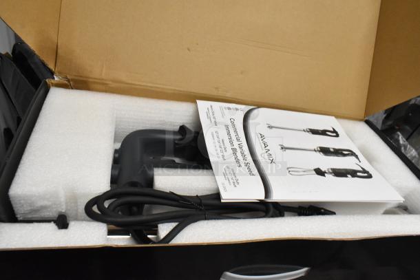 AvaMix 928IBHD21 21" heavy-duty immersion blender, new in box with manual. Variable speed, 1 1/4 hp, 120V, scratch and dent condition.