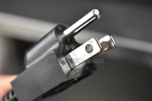 AvaMix 928IBHD12 12" heavy-duty immersion blender, 1 1/4 hp, variable speed, 120V, brand new, scratch and dent condition.