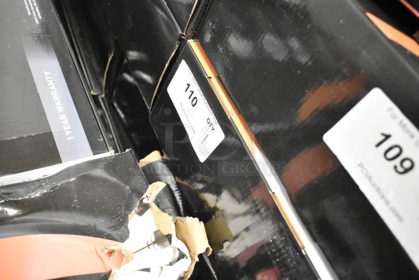 BRAND NEW SCRATCH AND DENT AvaMix 928IBHD12DX 12" heavy-duty immersion blender in damaged packaging. 1 1/4 hp, 120V.