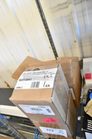 Box labeled "Blade Assembly 96515941" for Vitamix 64 oz container; new condition. Includes 3 items in auction lot.