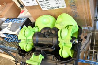 Zumex 10851 extraction kit for Soul Series 2 juicers, brand new, green components, in packaging, minor scratches.