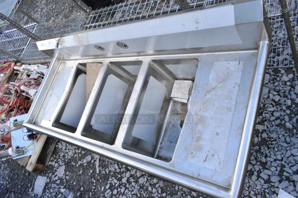 Brand new Regency 600S31220212 stainless steel 3-compartment sink, 16-gauge, with galvanized legs, 12"x20"x12" bowls, scratch and dent.