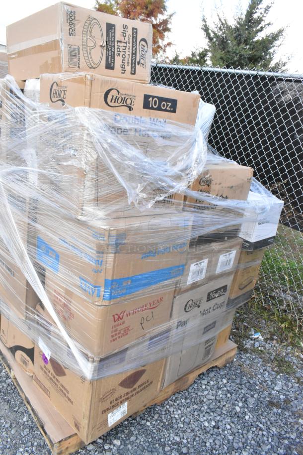 Pallet with 24 new scratch and dent items, including Choice cups, lids, and bags. Various sizes marked on boxes.