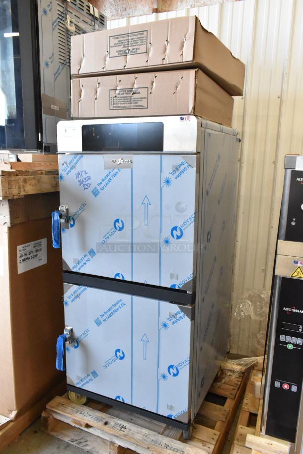 Brand new Alto Shaam 1750-SK stainless steel commercial smoker oven with cook and hold feature, in box, 230V, 1 phase.