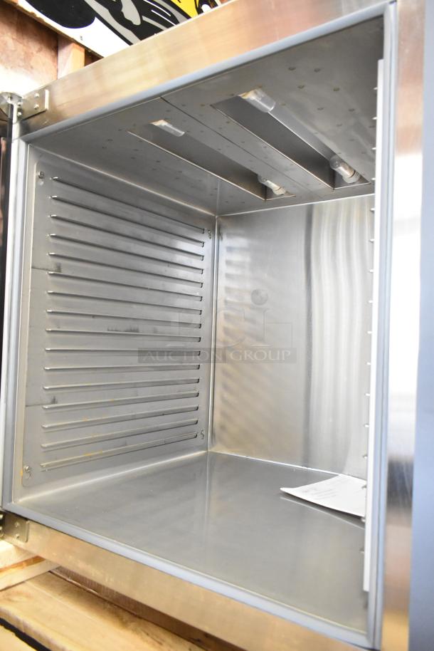 Alto Shaam AR-7H stainless steel heated cabinet, brand new in box, 8 pan capacity, 208-240V, 1 phase, Halo Heat technology.