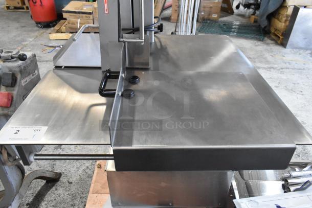 BRAND NEW SCRATCH AND DENT! Avantco 177EMBS94SS HLS-2400 94" Blade Stainless Steel Floor Model Vertical Band Meat Saw - 3 hp, 220/240 Volts, 3 Phase. - Image 3 of 9