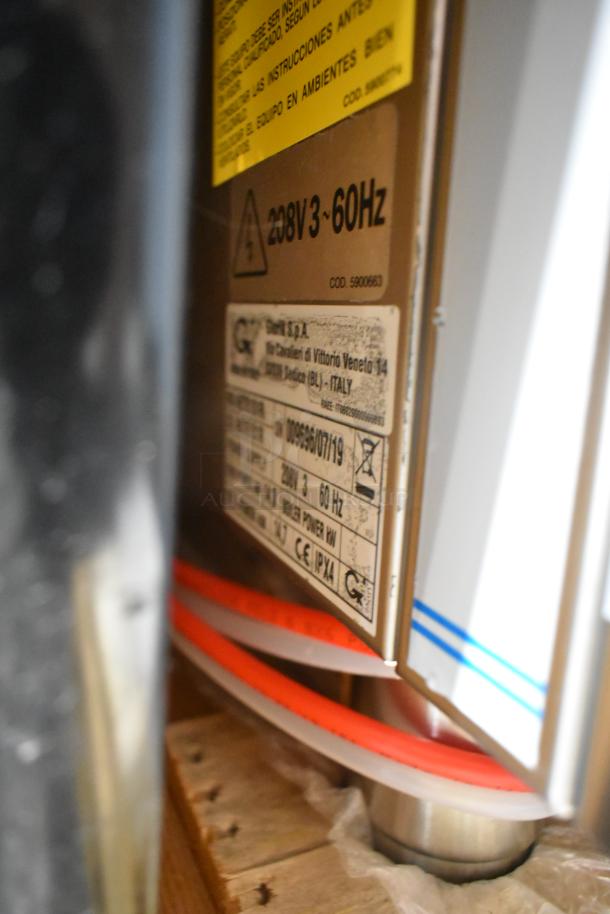 BRAND NEW SCRATCH AND DENT! Blodgett AETE101R Stainless Steel Commercial Electric Powered Combi Convection Oven. 208 Volts, 3 Phase. - Image 6 of 7