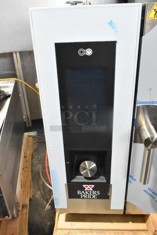 BRAND NEW SCRATCH AND DENT! 2016 Bakers Pride AEHE061R Stainless Steel Commercial Electric Powered Combi Convection Oven. 208 Volts, 3 Phase. - Image 3 of 6
