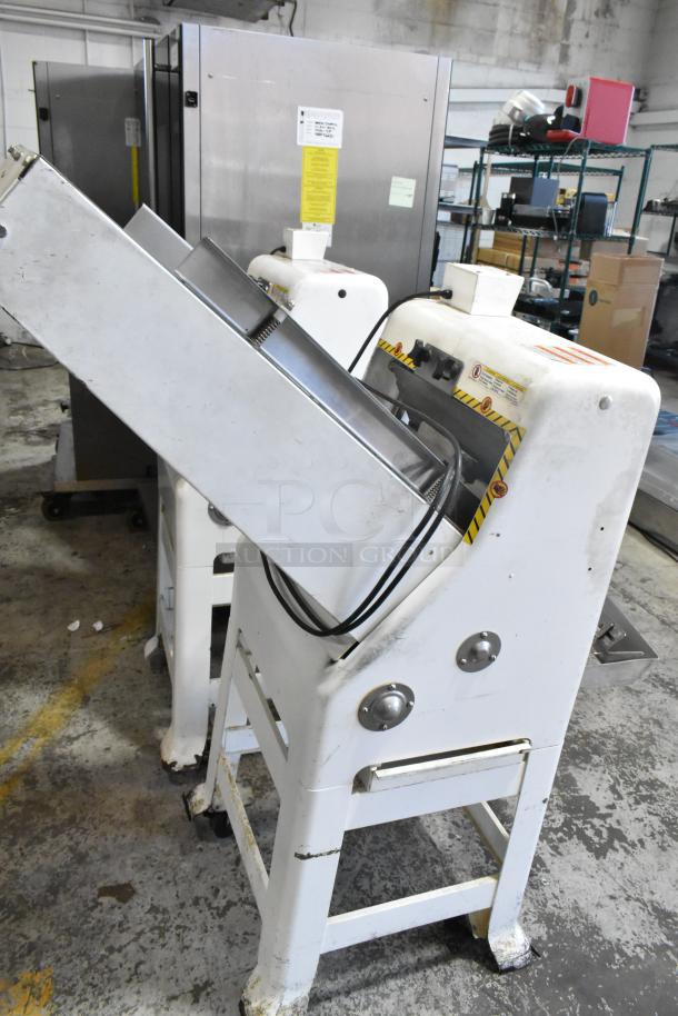 Oliver 797-32NC Metal Commercial Floor Style Bread Loaf Slicer. 115 Volts, 1 Phase. - Image 2 of 8