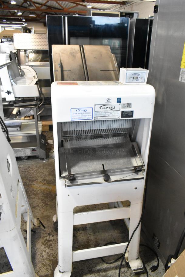 Oliver 797-32NC Metal Commercial Floor Style Bread Loaf Slicer. 115 Volts, 1 Phase. - Image 4 of 7