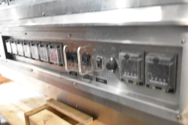 Metal Commercial Floor Style Heated Display Case Merchandiser. - Image 7 of 17