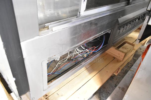 Metal Commercial Floor Style Heated Display Case Merchandiser. - Image 9 of 17
