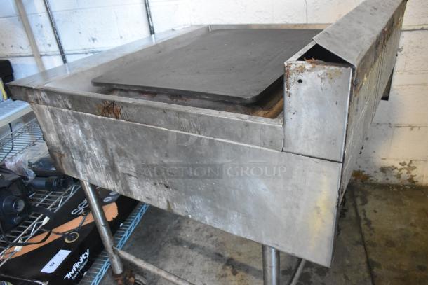 Stainless Steel Commercial Gas Powered Flat Top Griddle on Commercial Casters. - Image 6 of 8