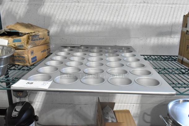 7 BRAND NEW SCRATCH AND DENT! Items Including Muffin Baking Pans, Round Pizza Pans, Silverware. 7 Times Your Bid! - Image 6 of 6