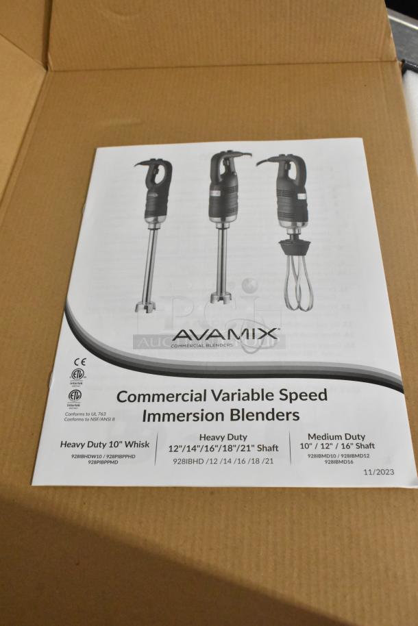BRAND NEW SCRATCH AND DENT! AvaMix 928IBHDW10 Heavy-Duty Variable Speed Immersion Blender with 10" Whisk - 1 1/4 hp. 120 Volts, 1 Phase. - Image 4 of 16