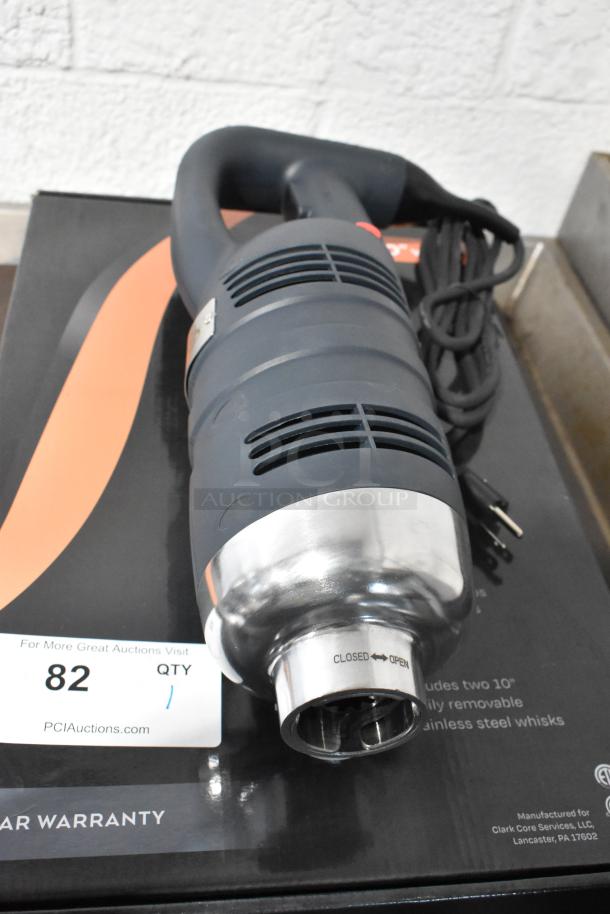 BRAND NEW SCRATCH AND DENT! AvaMix 928IBHDW10 Heavy-Duty Variable Speed Immersion Blender with 10" Whisk - 1 1/4 hp. 120 Volts, 1 Phase. - Image 9 of 16