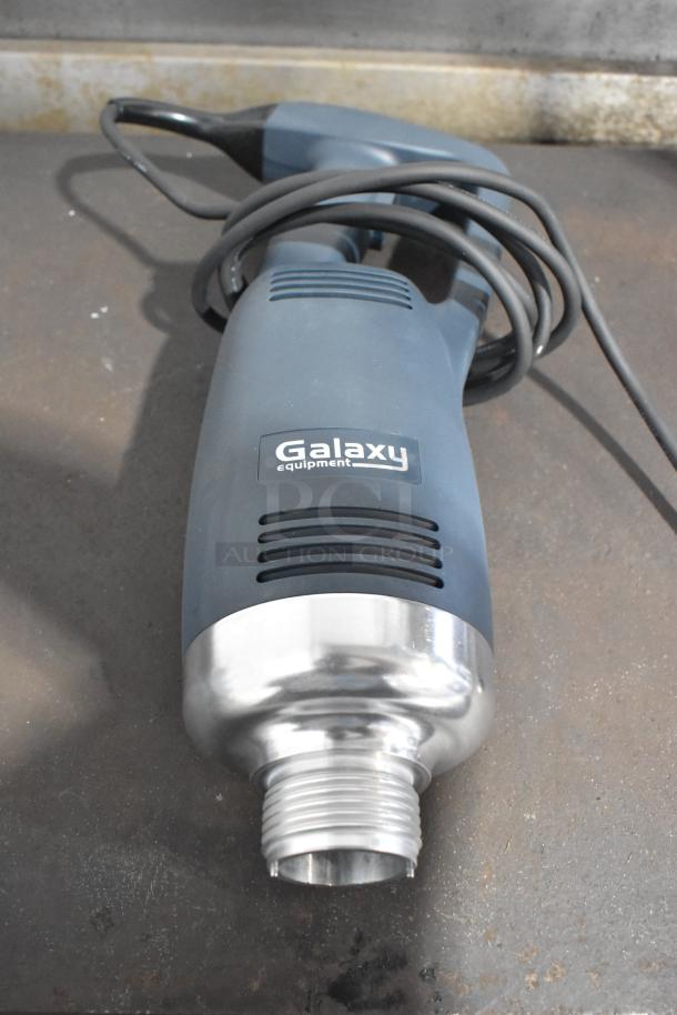 BRAND NEW SCRATCH AND DENT! AvaMix 928IBH21 21" Heavy-Duty Variable Speed Immersion Blender . 120 Volts, 1 Phase. - Image 8 of 13