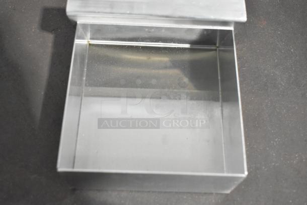 BRAND NEW SCRATCH AND DENT! Stainless Steel Flat Top Griddle Grease Tray - Image 6 of 6