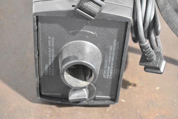 BRAND NEW SCRATCH AND DENT! Oreck XL BB880-AD Vacuum Cleaner. 120 Volts, 1 Phase. - Image 7 of 9