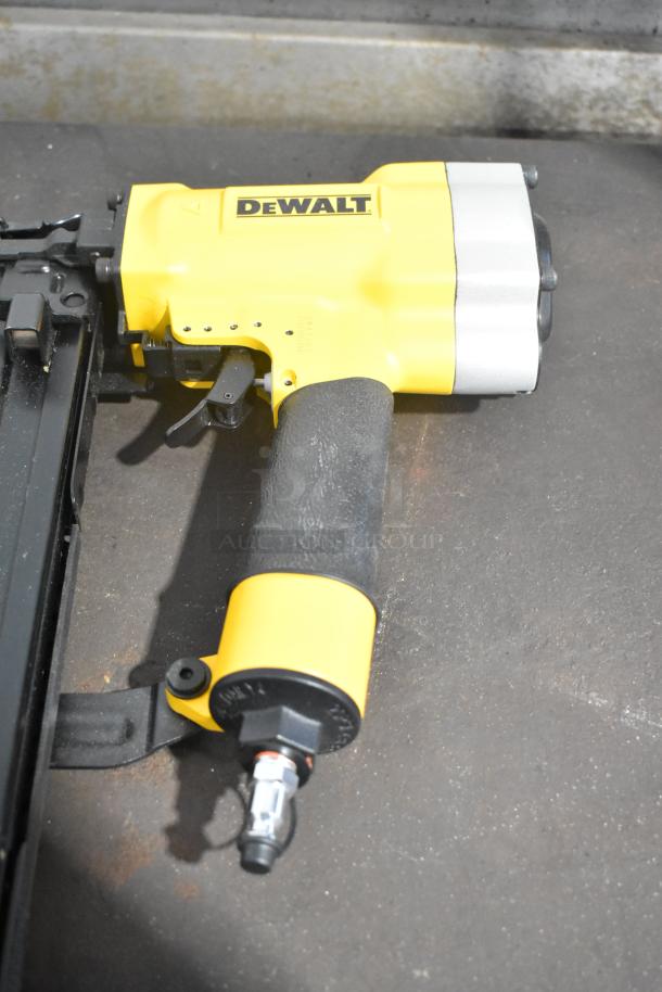BRAND NEW SCRATCH AND DENT! DeWalt DW451S2 Wide Crown Lathing Stapler. - Image 8 of 11
