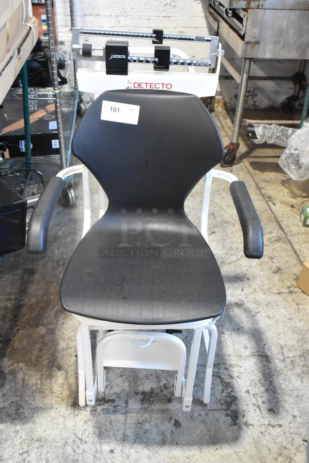 Cardinal Detecto 4751 Scale and Black Chair. - Image 8 of 9