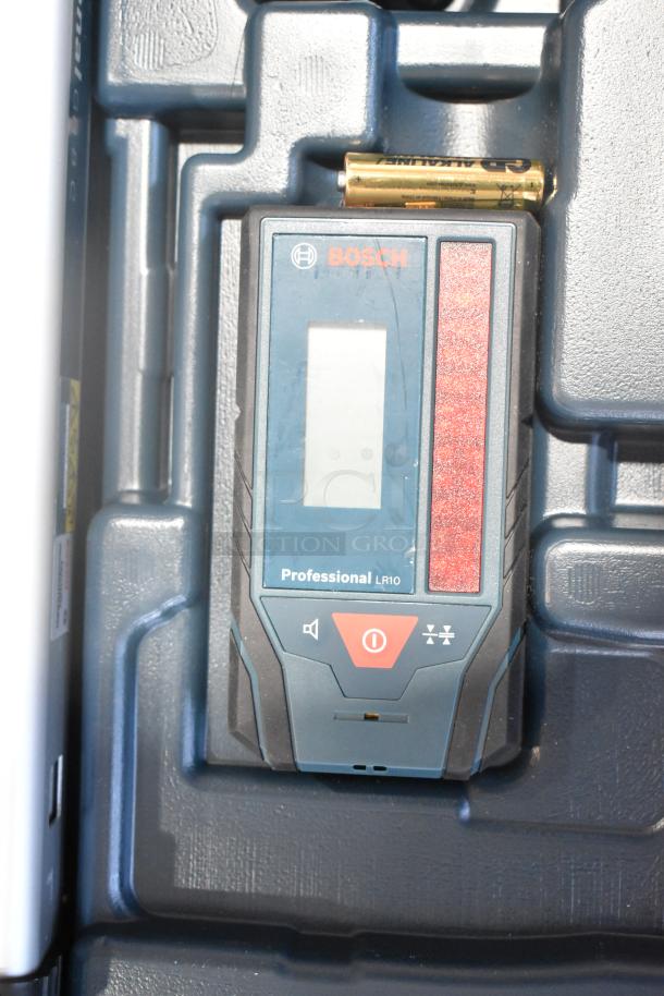Bosch GRL1000-20HV Self-Leveling Rotary Laser Level in Hard Case. - Image 9 of 12