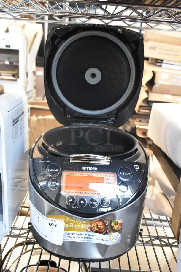 Tiger JKT-D18U Countertop Rice Cooker / Warmer. Lid Does Not Stay Closed. 120 Volts, 1 Phase. - Image 1 of 8