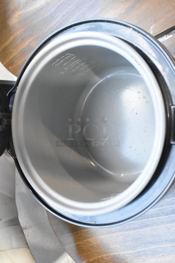 tiger JNP-S10U Countertop Rice Cooker. 120 Volts, 1 Phase. - Image 6 of 11