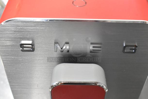 Smeg BCC01RDMUS Countertop Fully Automatic Coffee Machine. 120 Volts, 1 Phase. - Image 4 of 10