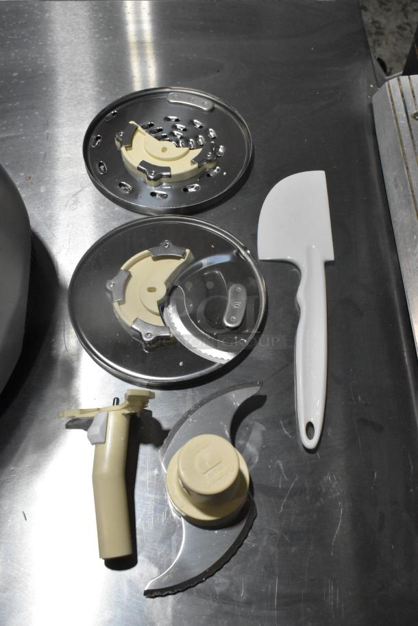 Cuisinart DLC-2007M Food Processor w/ Blades. 120 Volts, 1 Phase. - Image 3 of 13
