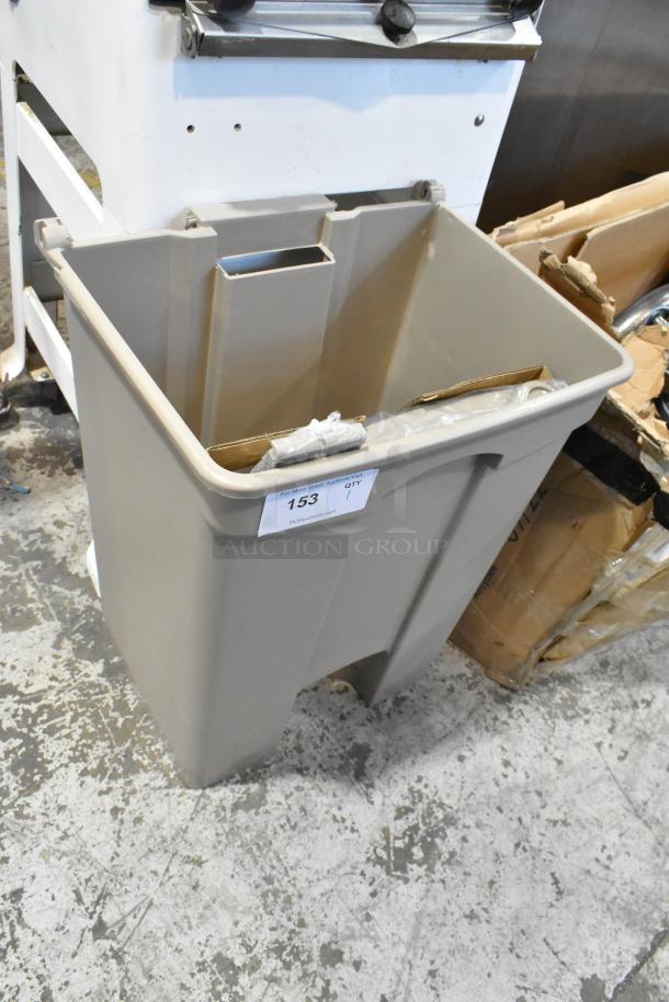 BRAND NEW SCRATCH AND DENT! Trash Can - Image 2 of 5