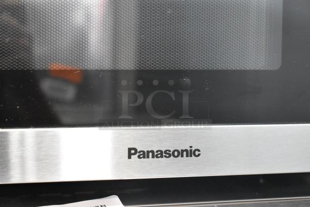 Panasonic Metal Countertop Microwave Oven w/ Plate. - Image 3 of 9