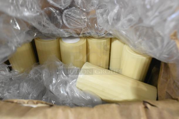 ALL ONE MONEY! Tier Lot of Various Items Including Scott Hygienic Bath Tissue Dispenser, Gojo Foam Handwash, Salt Shakers - Image 7 of 10