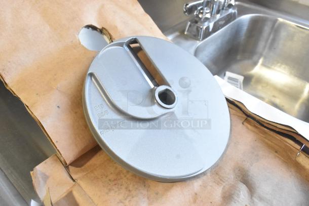 BRAND NEW SCRATCH AND DENT! Robot Coupe 29334W 3/8" Slicing Disc - Image 2 of 5