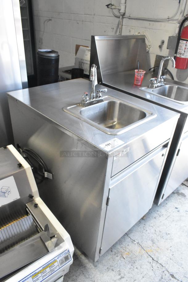 QualServ Stainless Steel Commercial Portable Sink on Commercial Casters. - Image 2 of 7