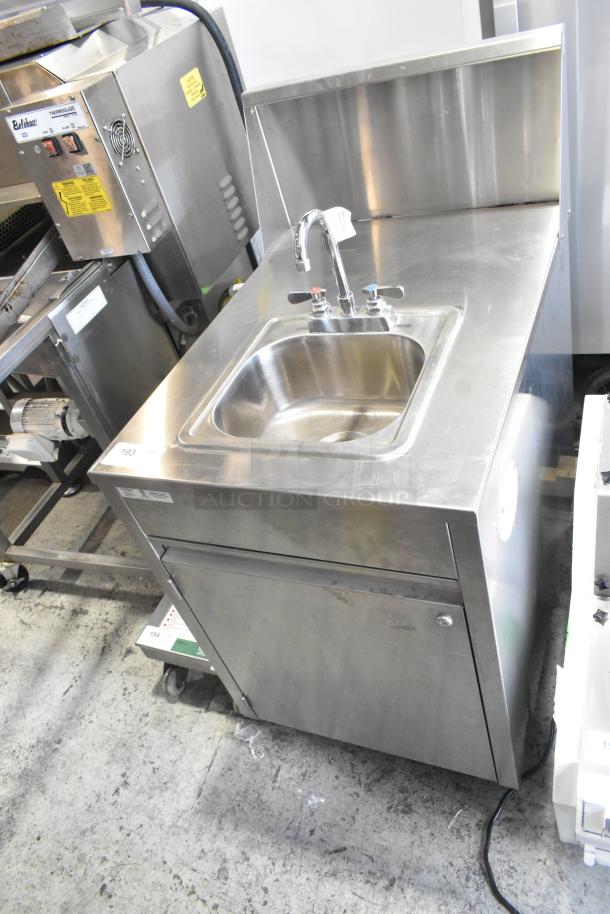 QualServ WMSC24MS Stainless Steel Commercial Portable Sink on Commercial Casters. - Image 1 of 7