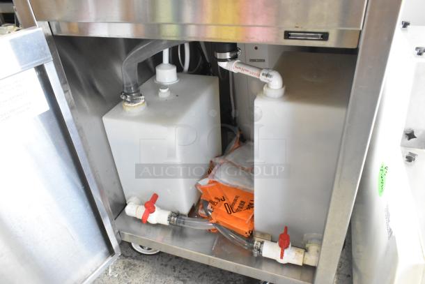 QualServ WMSC24MS Stainless Steel Commercial Portable Sink on Commercial Casters. - Image 5 of 7