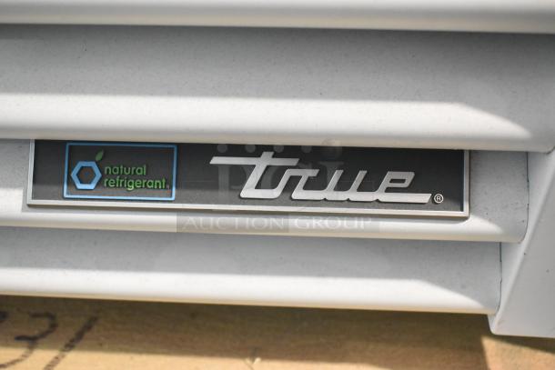 2021 True TSCI-600R-G-PH Metal Commercial Single Door Reach In Cooler Merchandiser w/ Poly Coated Racks. 115 Volts, 1 Phase. - Image 6 of 8