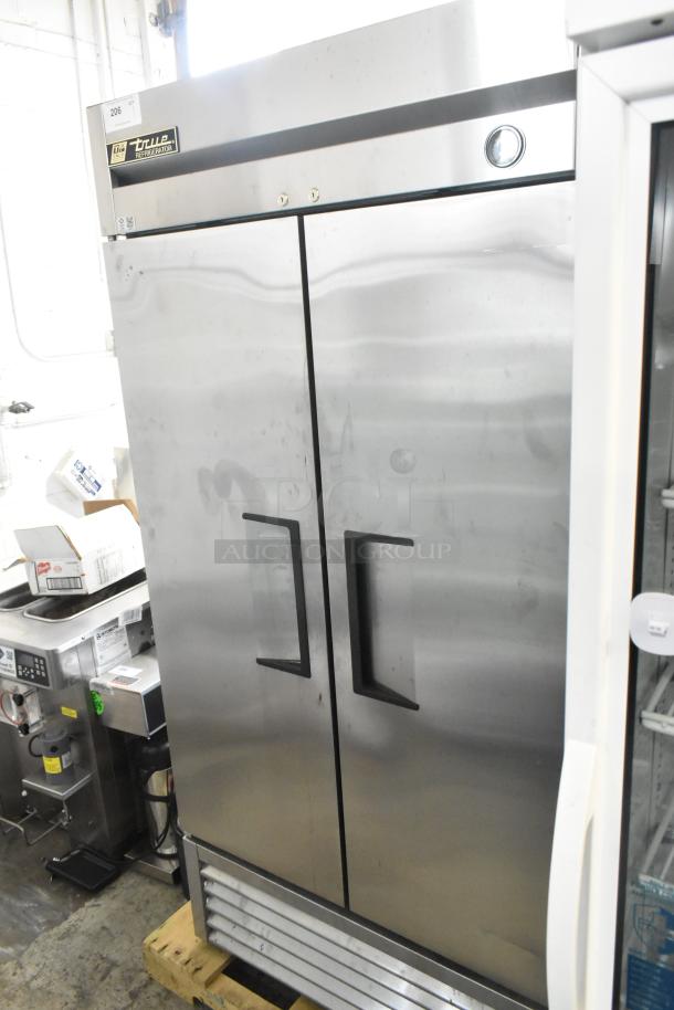 True T-35 Stainless Steel Commercial 2 Door Reach In Cooler w/ Poly Coated Racks. 115 Volts, 1 Phase. - Image 2 of 7