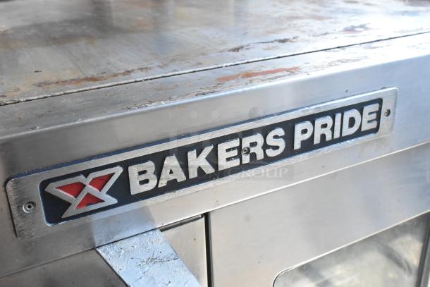 Bakers Pride Cyclone Stainless Steel Commercial Natural Gas Powered Full Size Convection Oven w/ View Through Doors, Metal Oven Racks, Thermostatic Controls. - Image 3 of 7