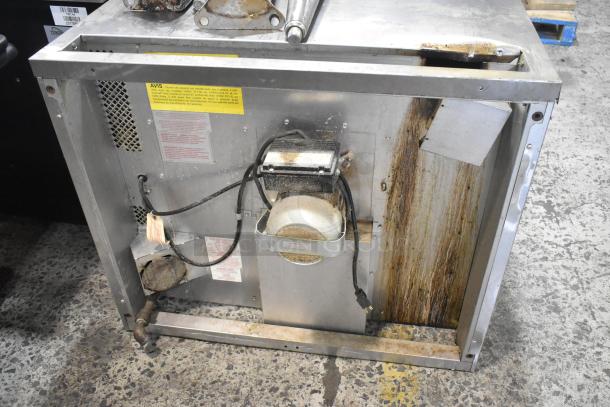 2018 Blodgett BDO-100-G-ES Stainless Steel Commercial Natural Gas Powered Full Size Convection Oven w/ View Through Doors, Thermostatic Controls and Metal Legs. - Image 8 of 9