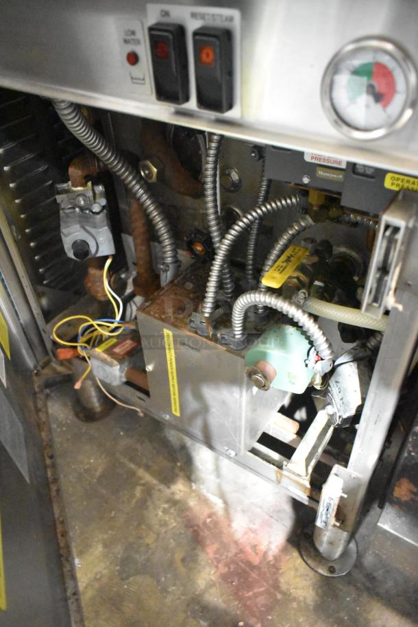 Cleveland 24CGM200 Stainless Steel Commercial Natural Gas Powered 2 Deck Steam Cabinet. - Image 7 of 8