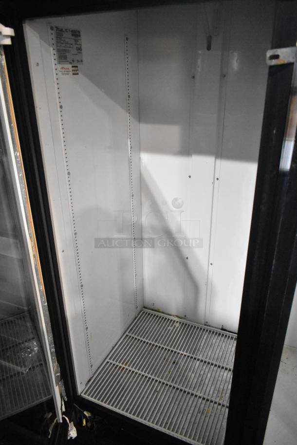 True GDM-23 Metal Commercial Single Door Reach In Cooler Merchandiser w/ Poly Coated Racks. 115 Volts, 1 Phase. - Image 5 of 7