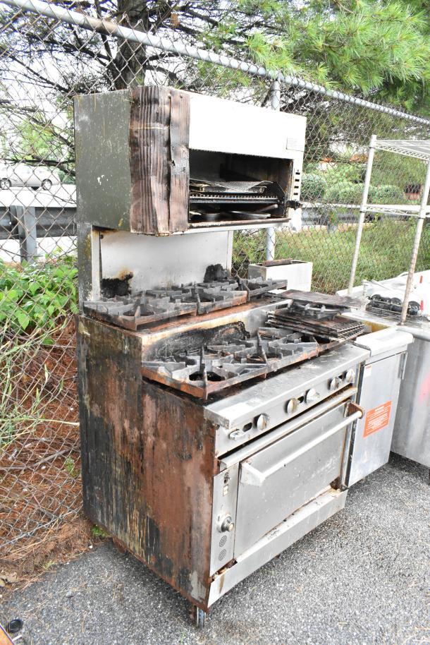 Jade Range Stainless Steel Commercial Natural Gas Powered 6 Burner Range w/ Salamander Cheese Melter and Convection Oven. - Image 2 of 9