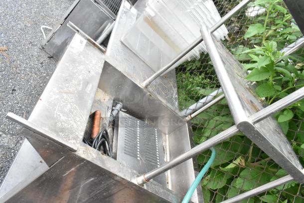 Stainless Steel Ice Bin w/ 2 Tier Over Shelf and Under Shelf on Commercial Casters. - Image 3 of 4