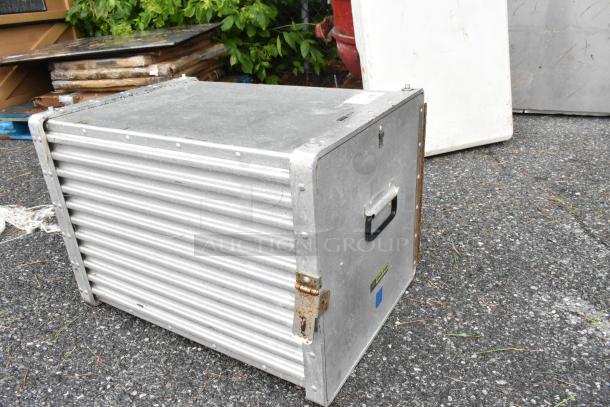 CresCor Metal Carrying Catering Case. - Image 2 of 6